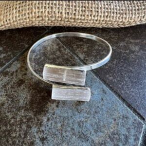 Silver Dual Point Women’s Cuff Bracelet with Selenite